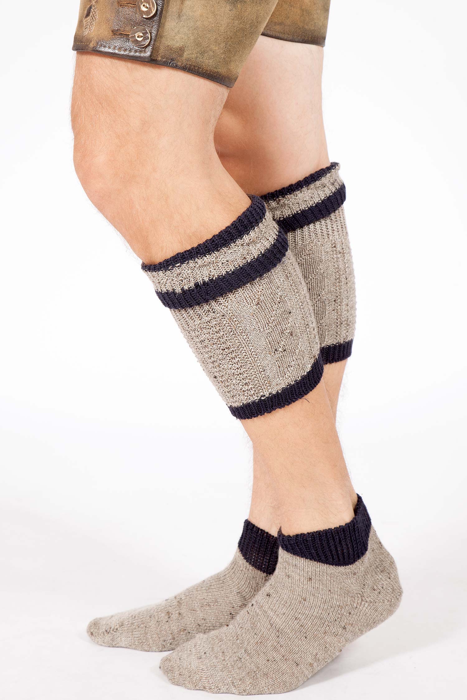 trachten-loferl-hellbraun-marine-4515-1001-be9-19-09f-9522-a Trachten Loferl für Herren in hellbraun und marine