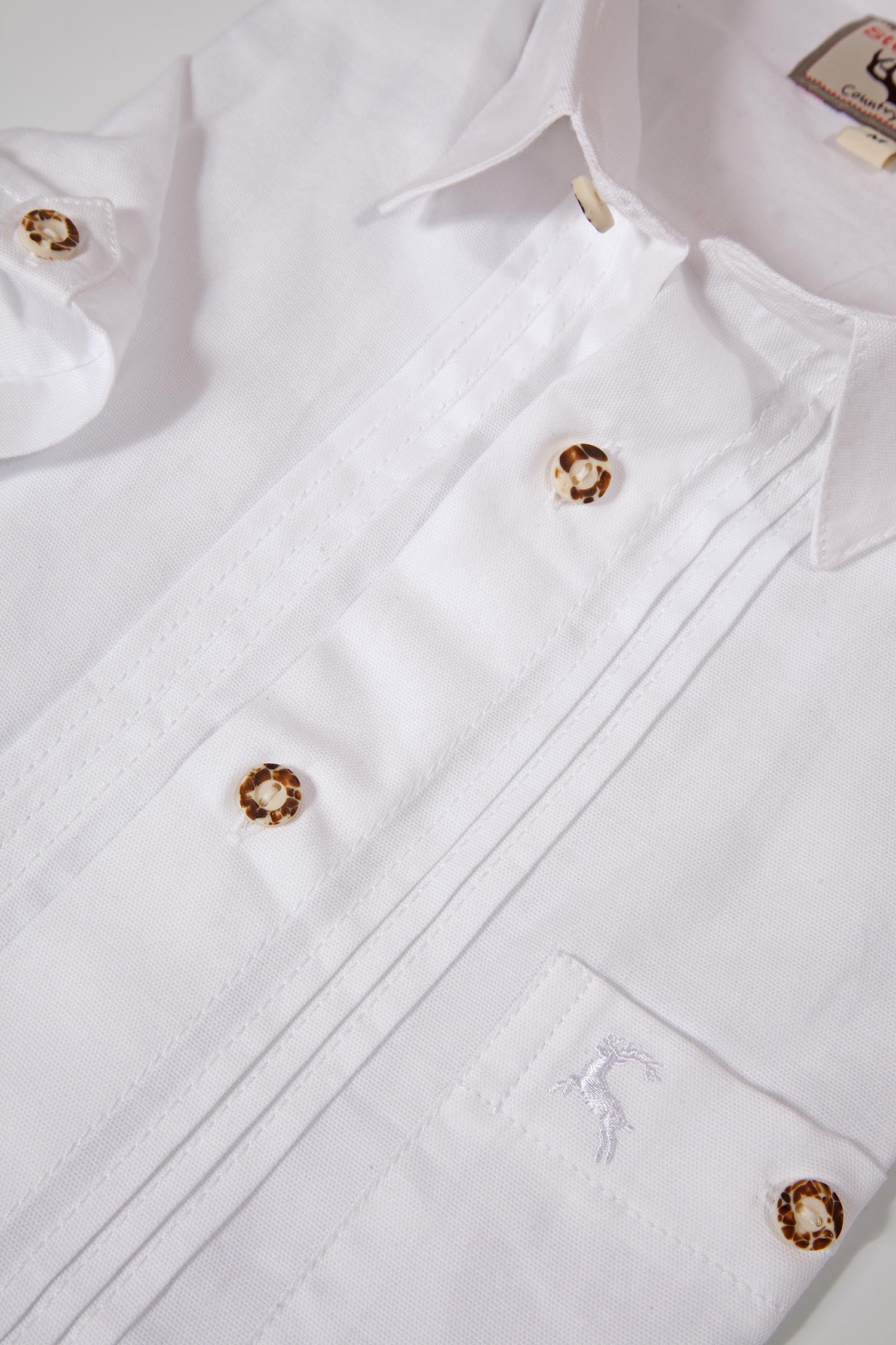 trachtenhemd-weiss-kurz-1550-1078-ws3-20-03g-8591-b Trachtenhemd Bodo weiß kurzärmelig Detail