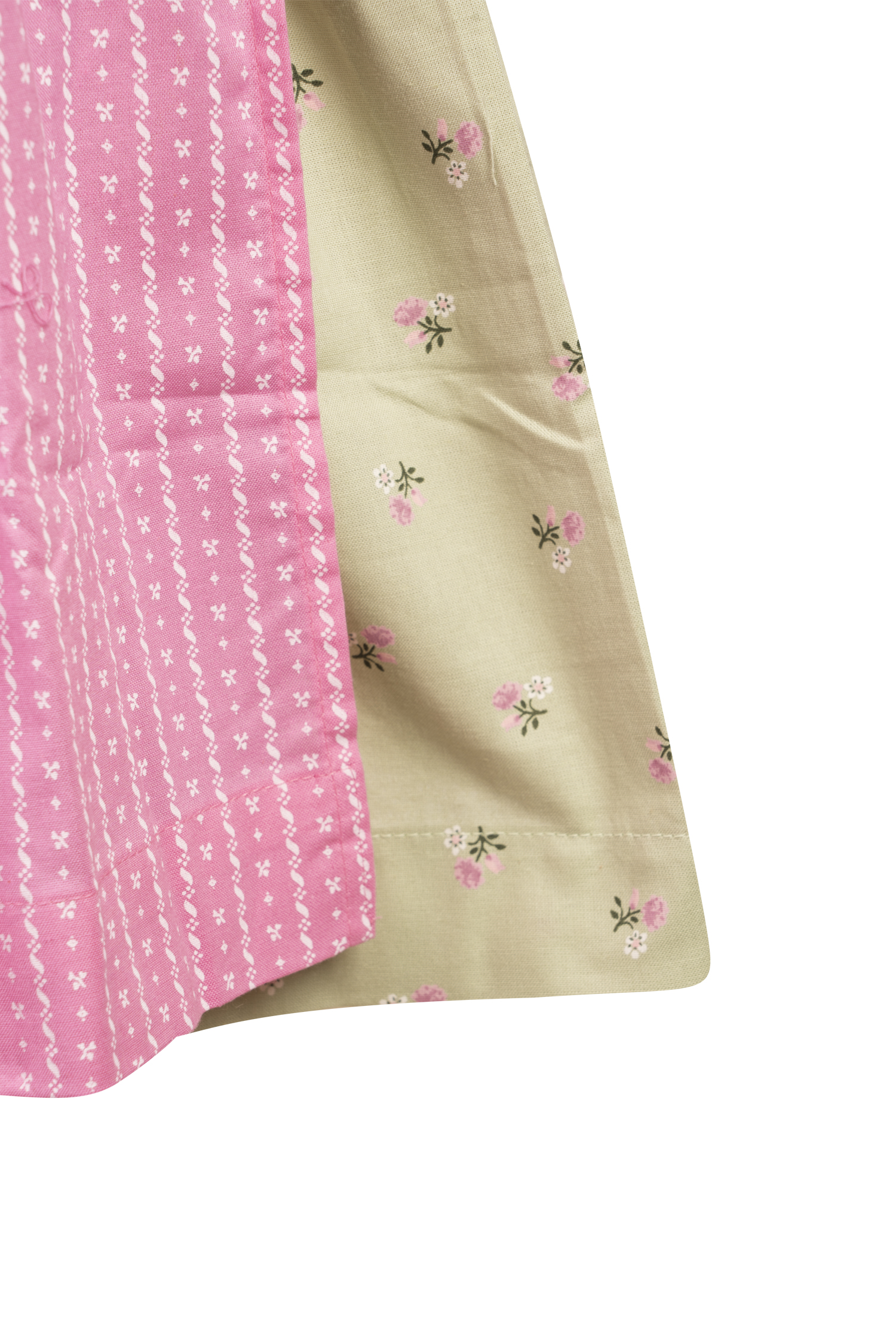 4753-1477-gn4-24-07-0405184 Kinderdirndl in Salbei/Rosa Farben Detail Rock