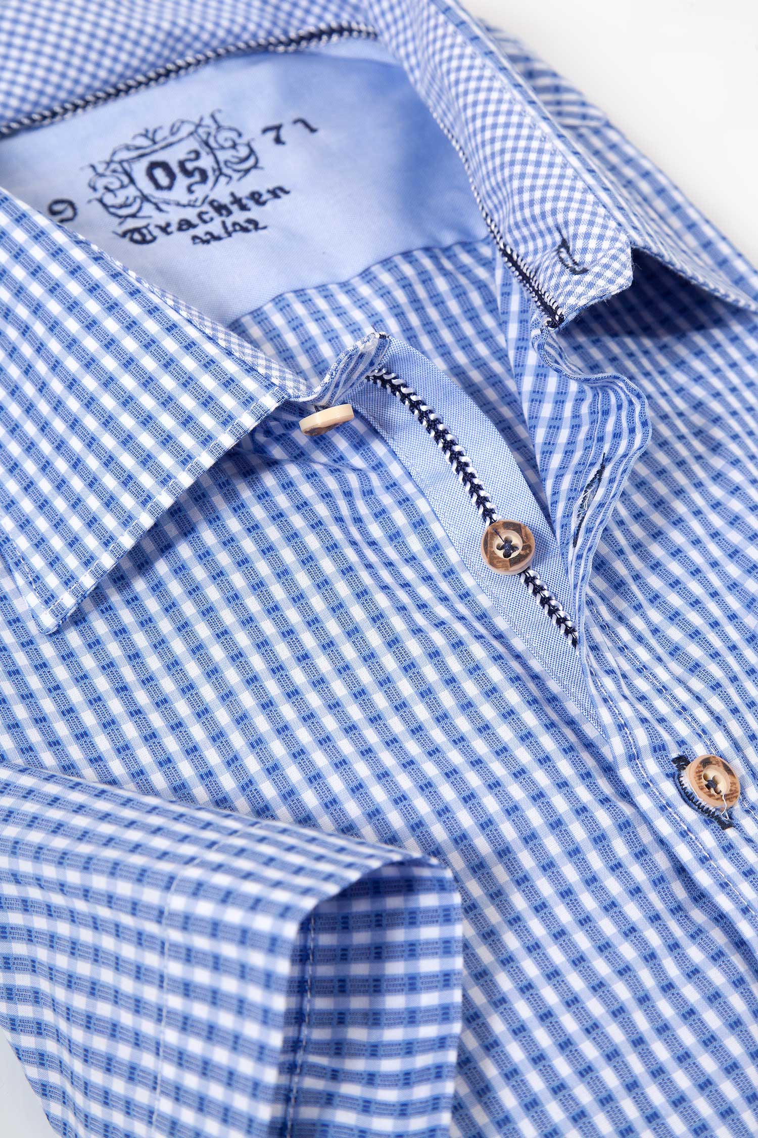 trachtenhemd-modern-kurzarm-blau-1556-0003-bl4-18-04f-4305-c Trachtenhemd modern in blau mit kurzen Armen Arm