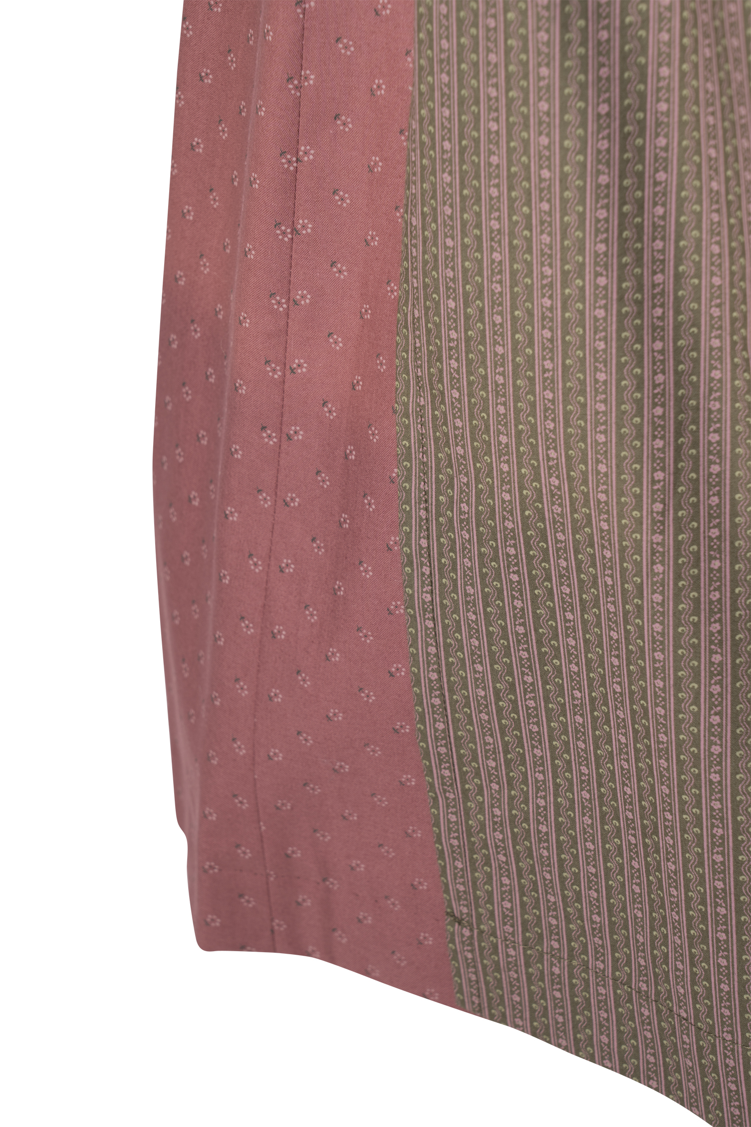 3091-1445-ro8-23-08-2202506 Traditionelles Dirndl Manuela in altrosa - Detail Rock