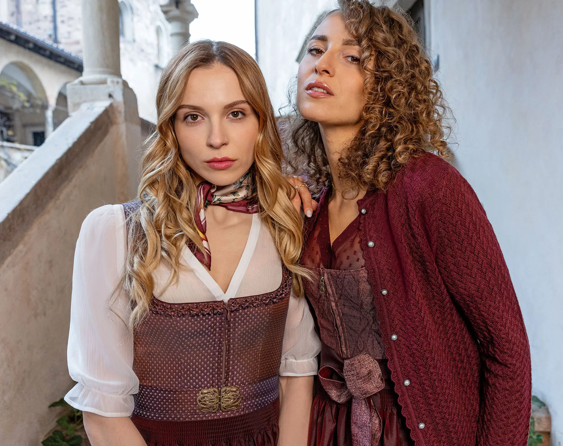 Ganze Welt der Tracht