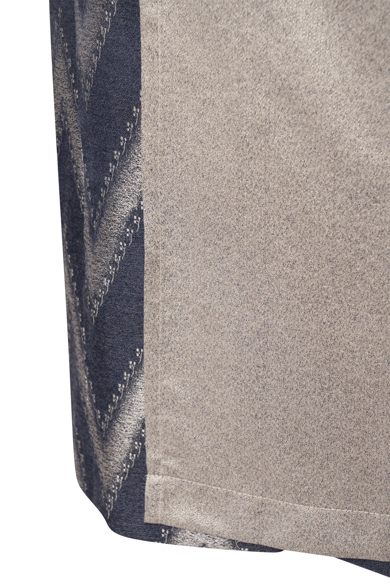 3098-0399-bl8-23-08-10-Di-Ho-01626 Dunkelblaues Dirndl von Sissi ey! - Detail Rock