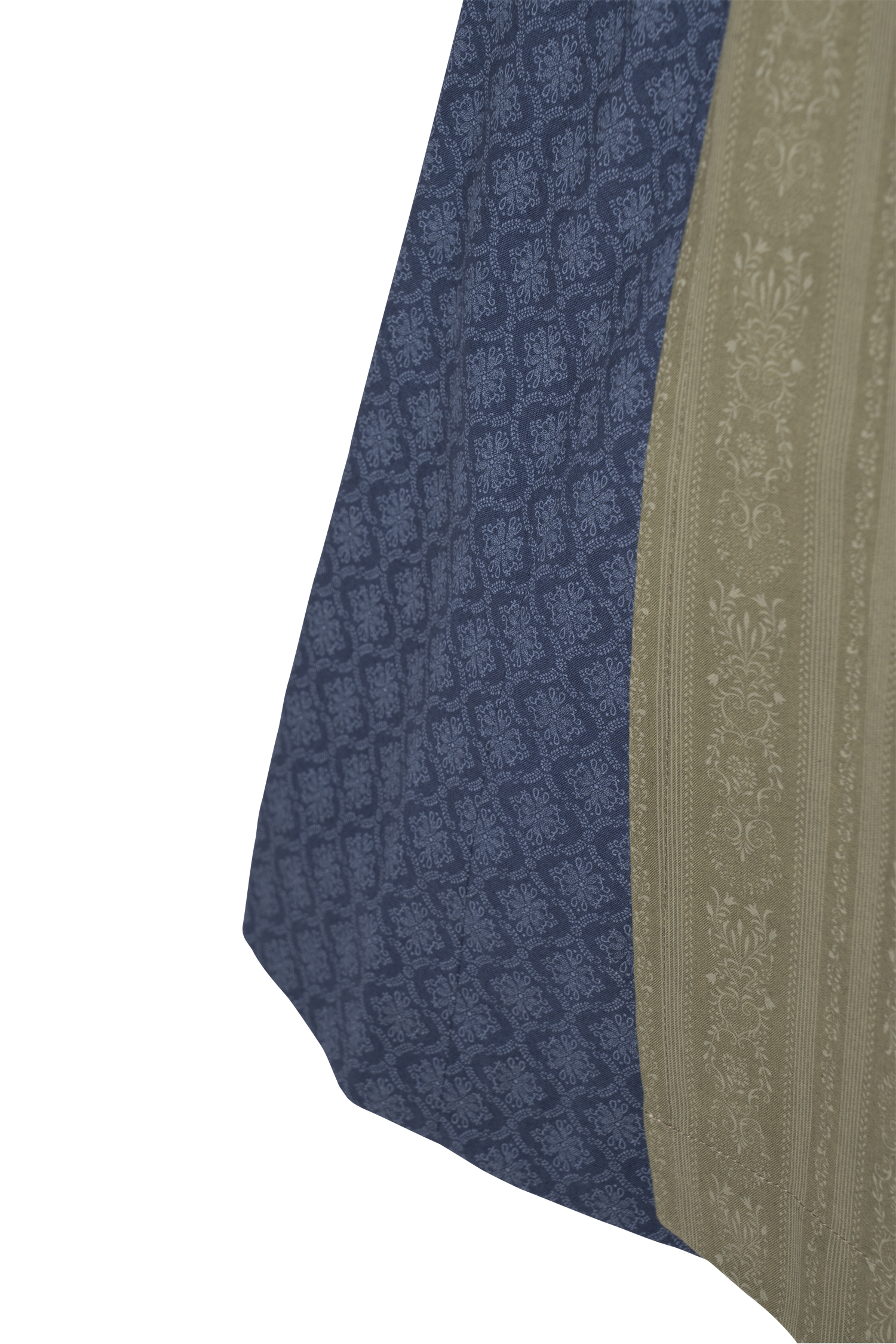 3091-1532-bl8-23-08-2202528 Dirndl Leonie in dunkelblau - Detail Rock