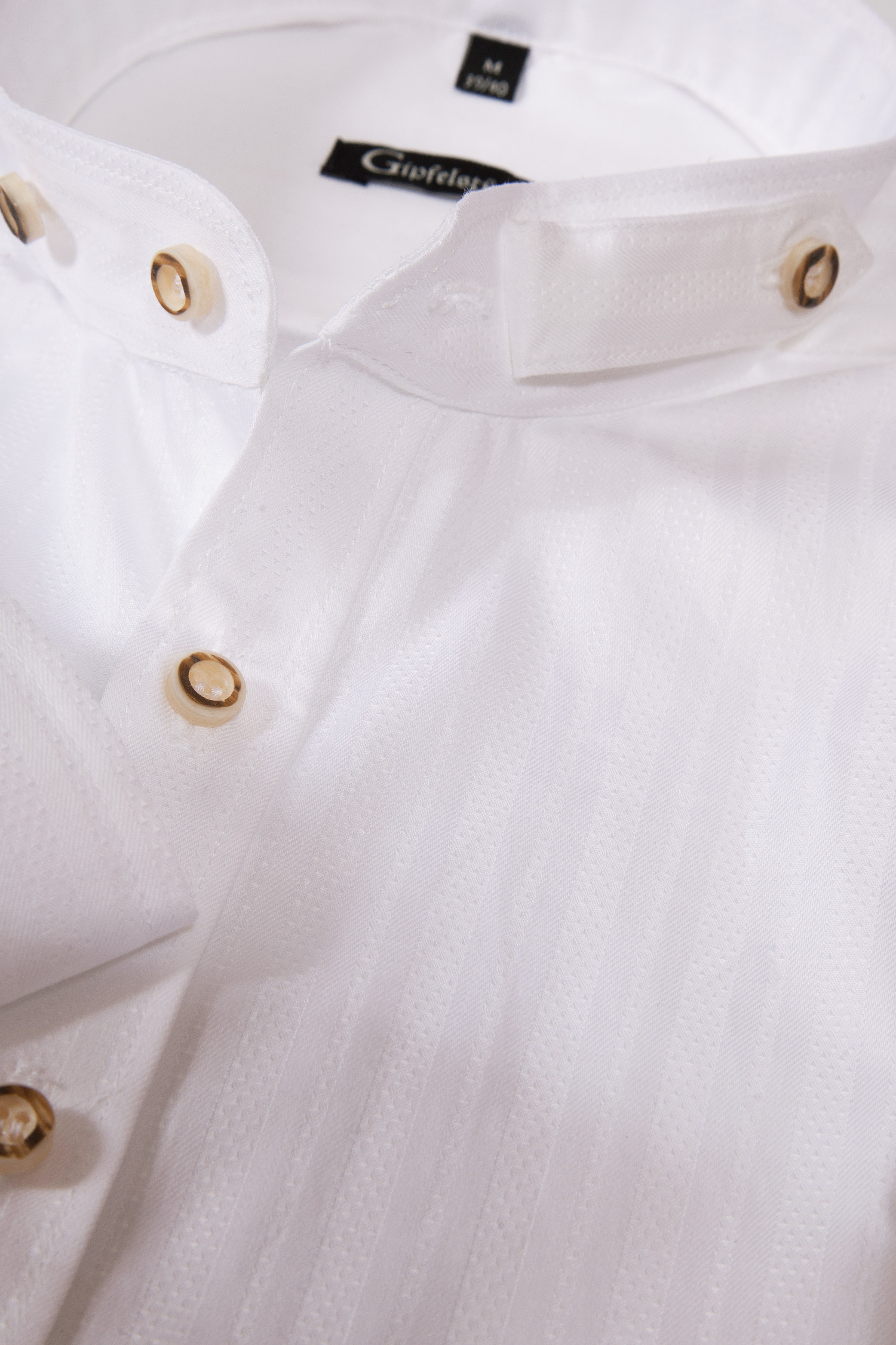 trachtenhemd-strukturiert-weiss-1502-0013-ws2-20-08d-2878-b Trachtenhemd in weiß mit Struktur und Stehkragen Kragen