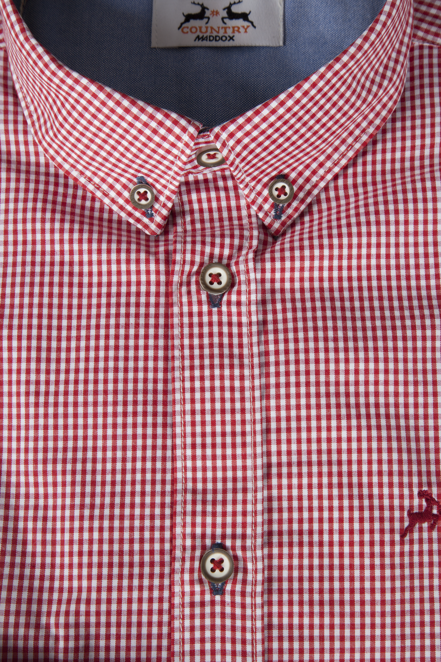 1523-2365-RT5-23-05-q9608 Trachtenhemd in rot/weiß kariert - Detail Knöpfe