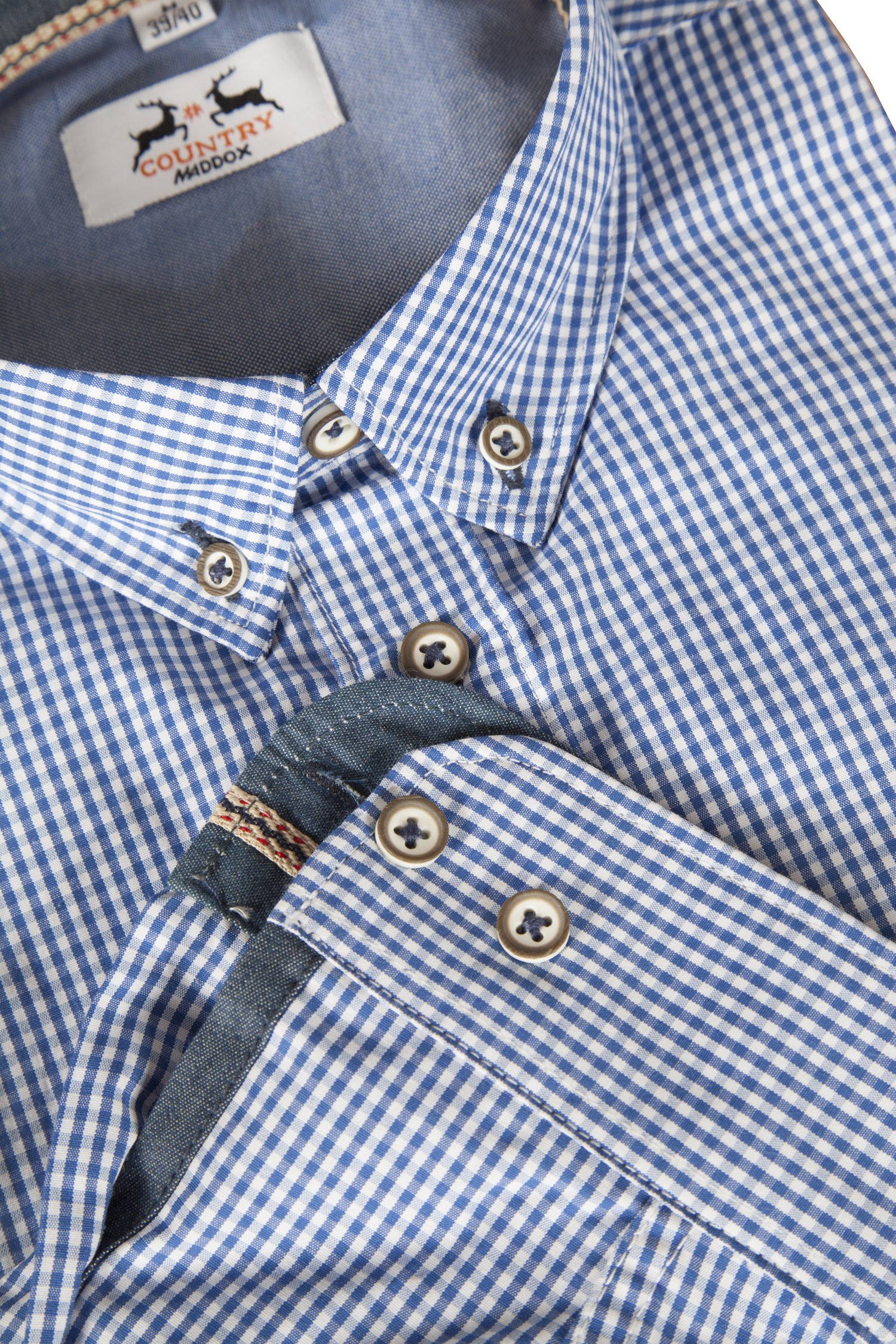 Trachtenhemd in blau/weiß kariert - Detail Ärmel