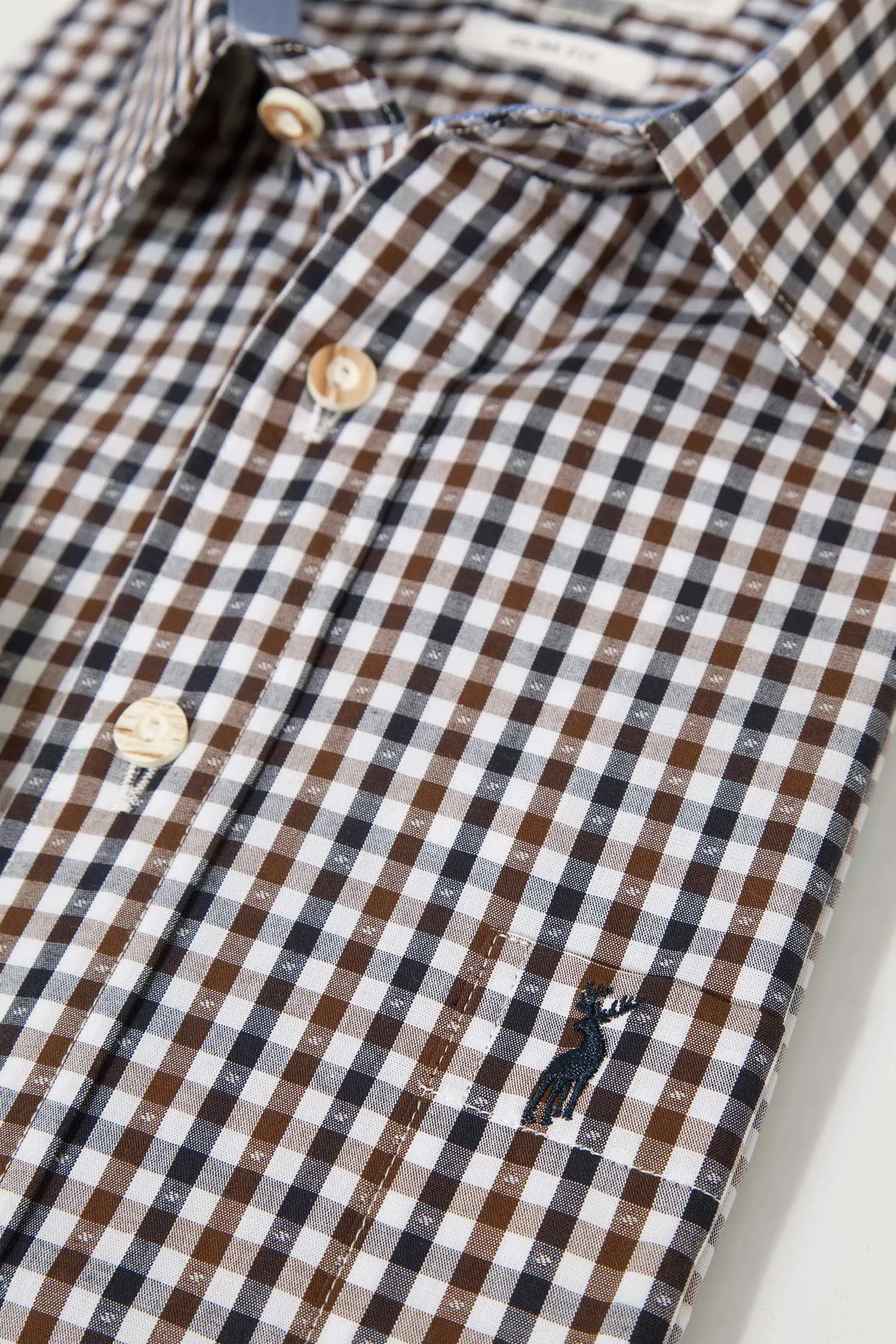 Trachtenhemd kariert in braun und schwarz Kragen