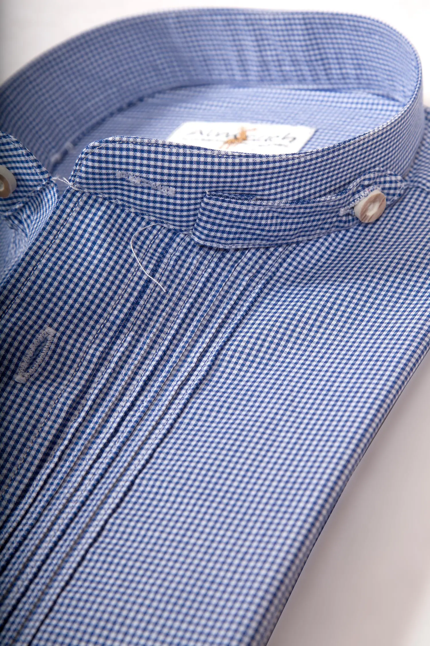 Trachtenhemd mit Vichykaro in blau mit Stehkragen Kragen