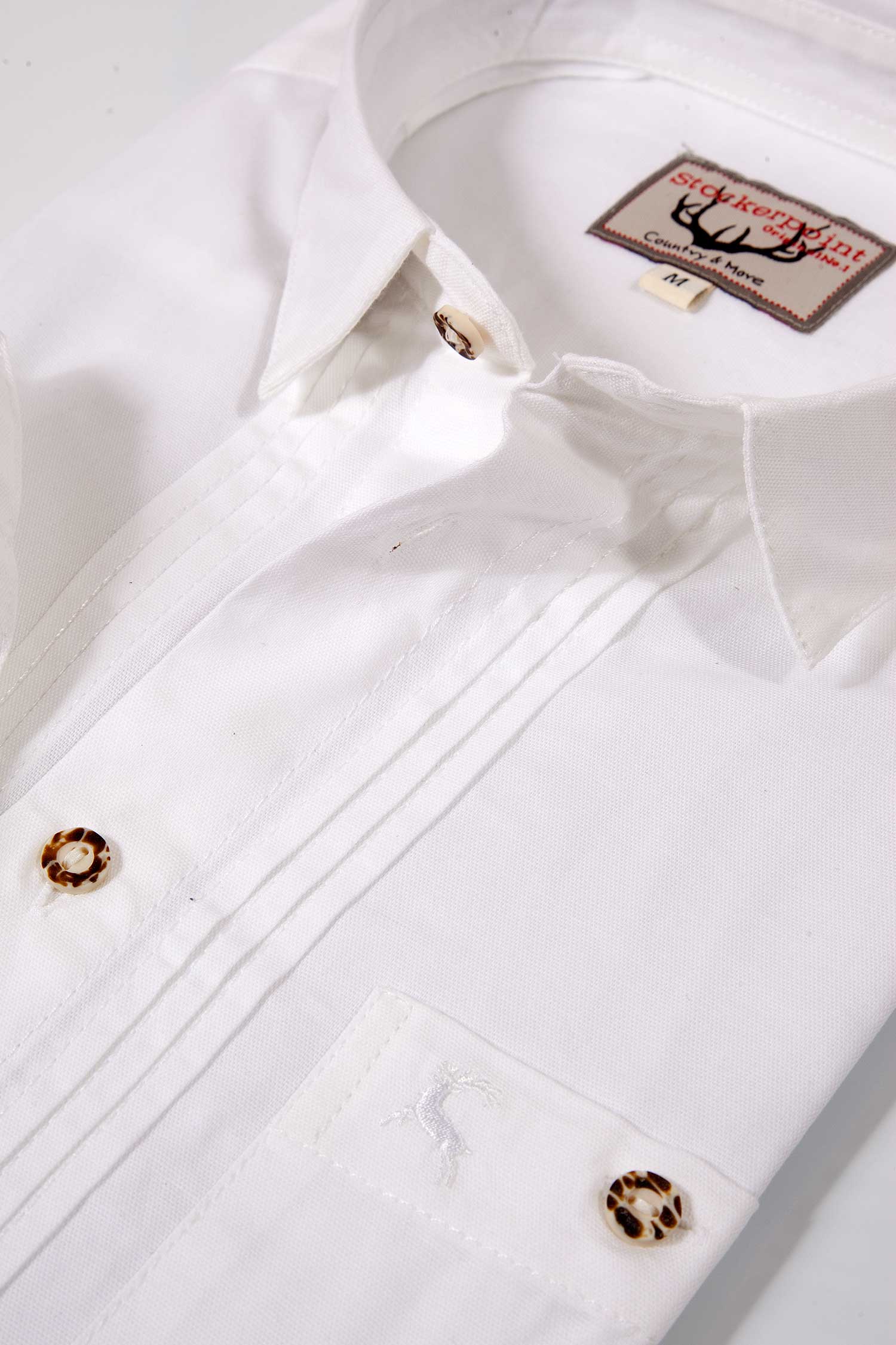 trachtenhemd-weiss-biesen-mika-1511-1064-ws2-18-03a-0786-c Trachtenhemd Mika weiß mit Biesen und Tasche Kragen